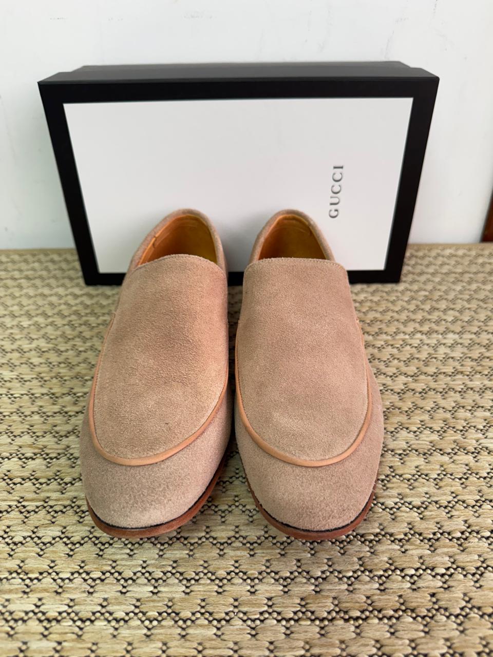 Sapato Loafer Social Gucci Italy em Camurça